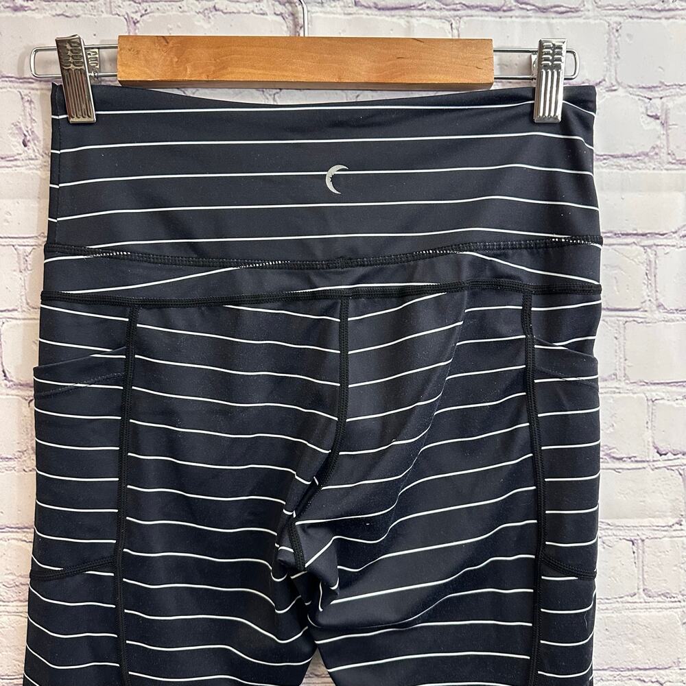 Zyia Capri Leggings Black & White Stripes Women's 6-8 Pockets Gym - Picture 4 of 5